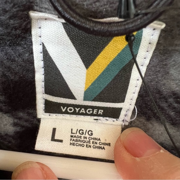 VOYAGER MENS PUFFER JACKET BLACK SIZE LARGE NWT - Picture 3 of 7